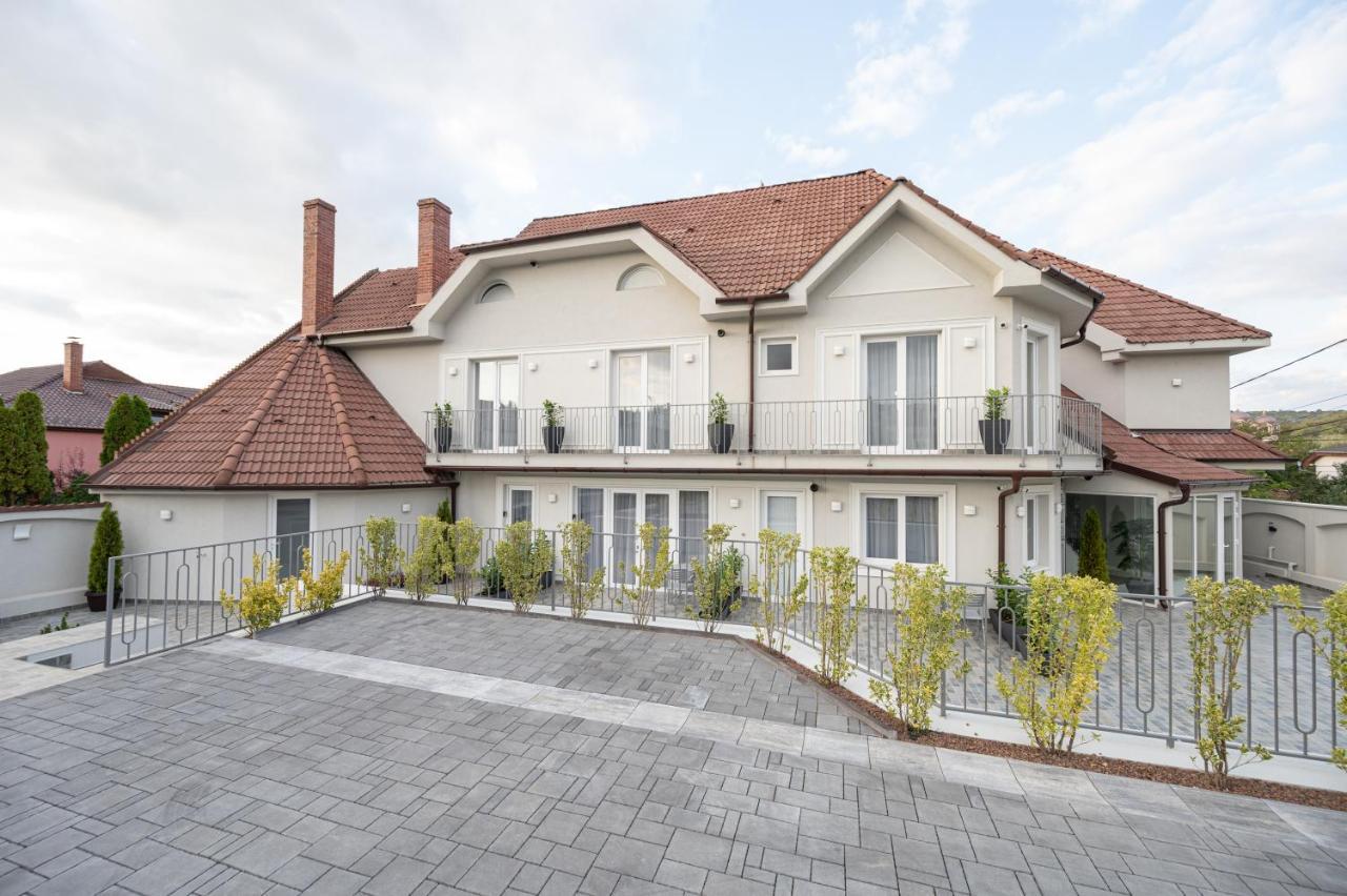 Dozsa Residence オラデア エクステリア 写真