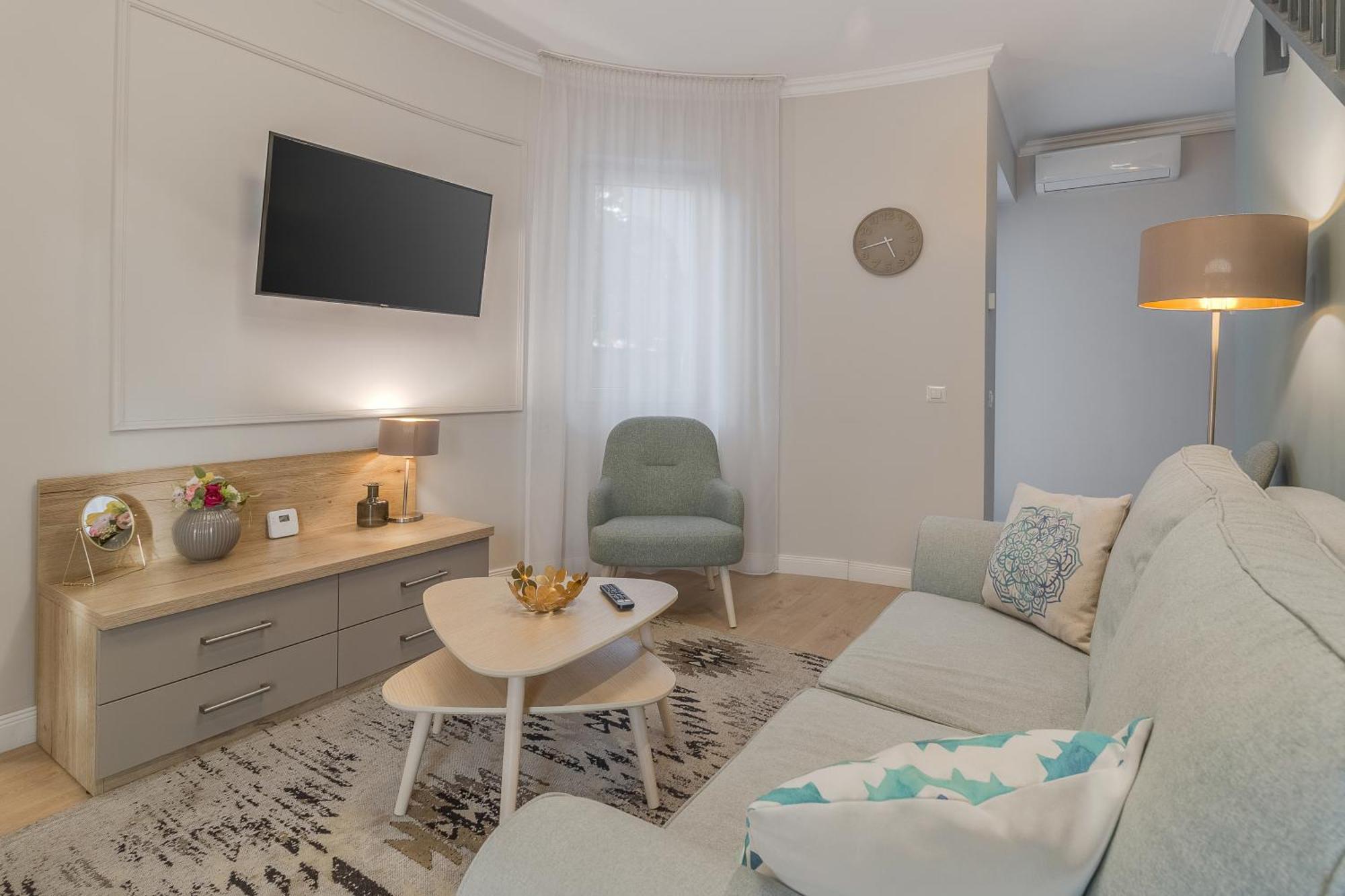 Dozsa Residence オラデア エクステリア 写真